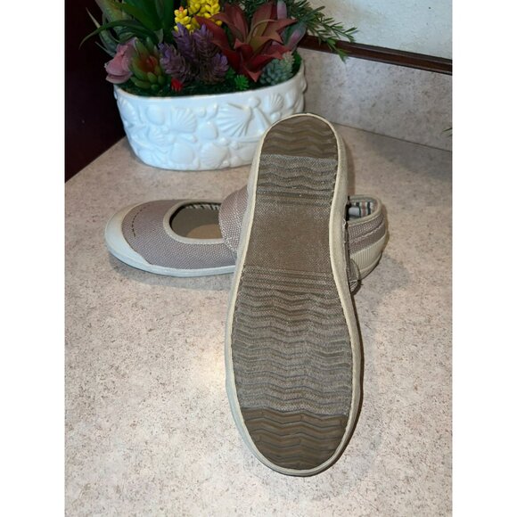 New Simple Shoes Ladies Slip On Shoes Size 7 - Picture 5 of 8